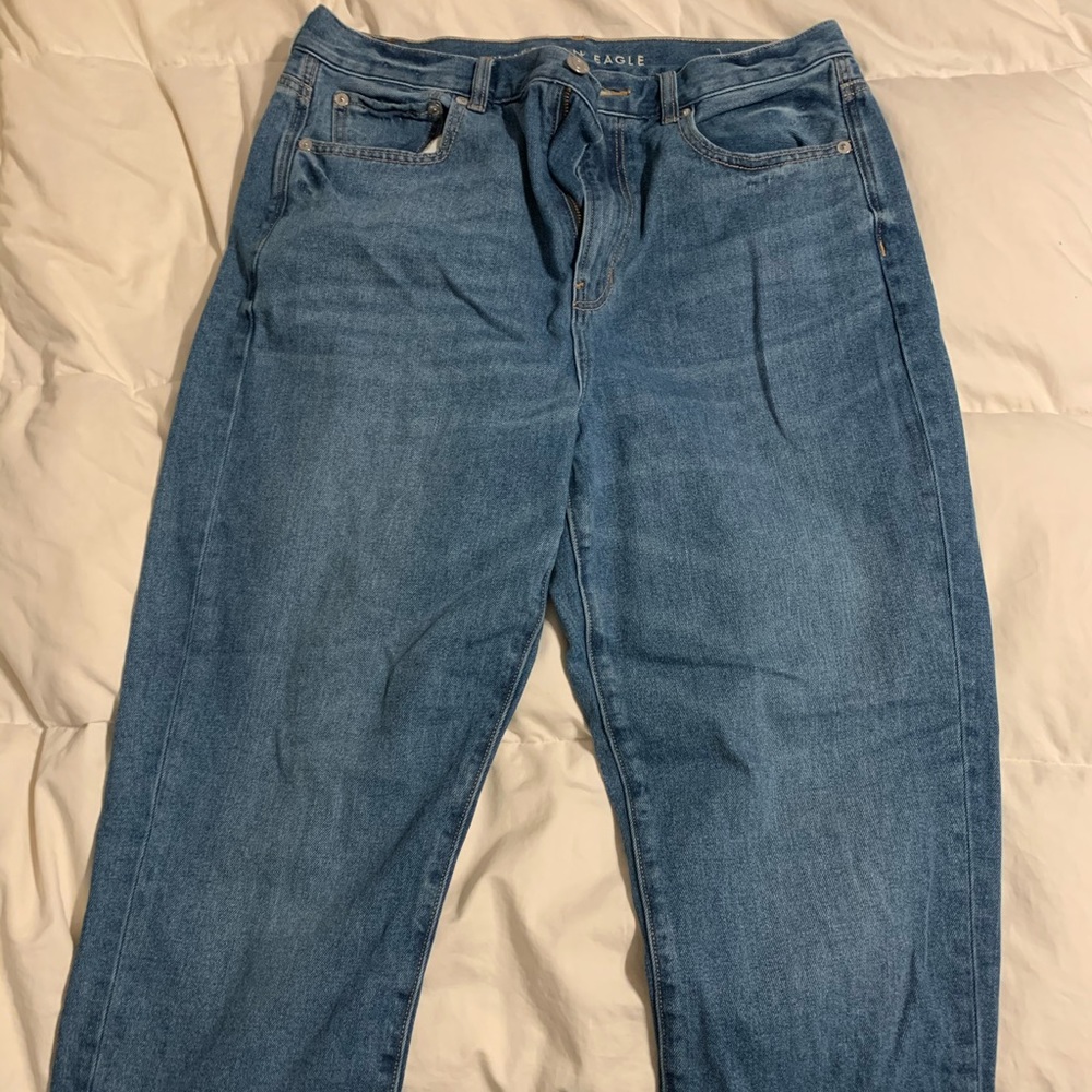 American eagle mom jeans
